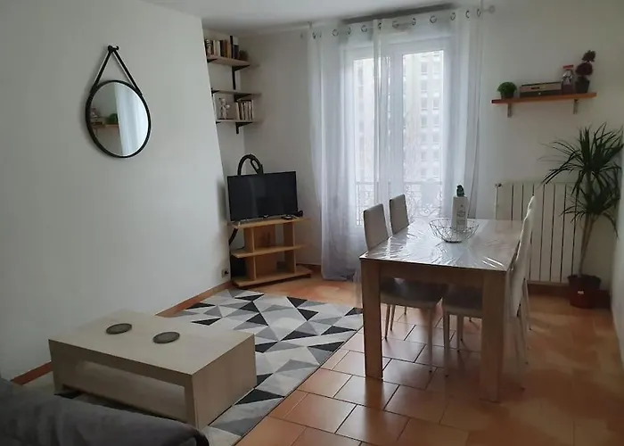 Joli Deux Pieces Au 14Eme Arrondissement A Paris