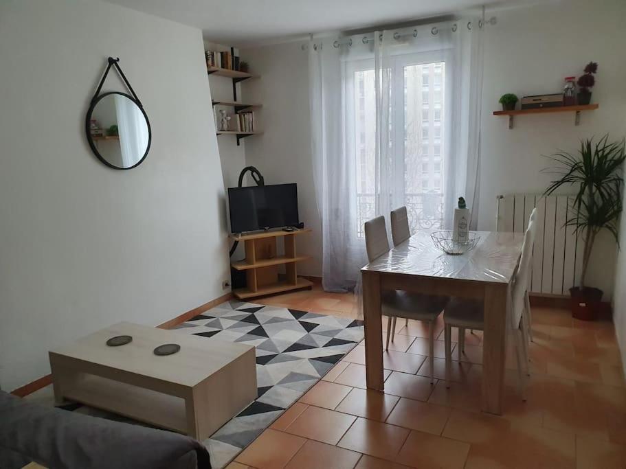 Joli Deux Pieces Au 14eme Arrondissement A Apartment